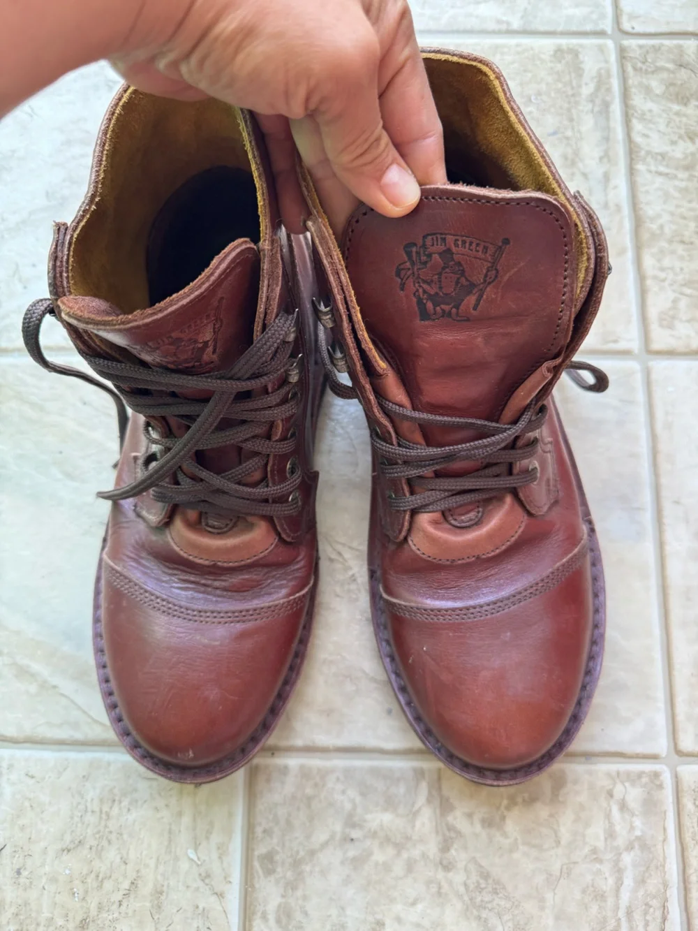 Men's Leather Chukka Boots in Burgundy - Classic Lace-Up